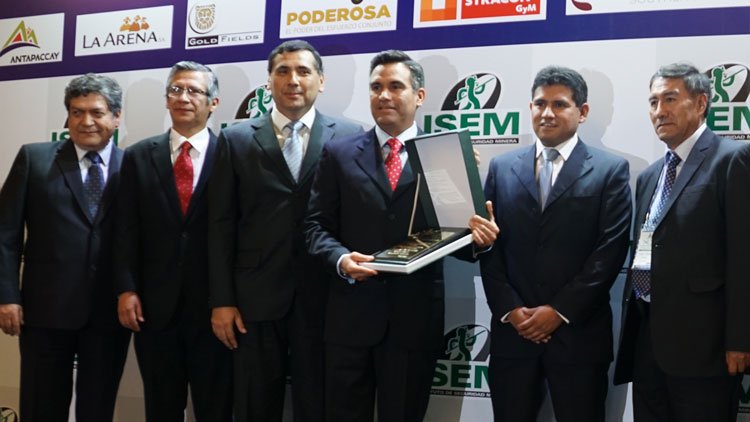 Placa de honor para Minera Ares Acumulación Pallancata. Placa de honor para Minera Ares Acumulación Pallancata.