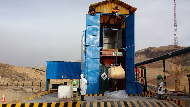 Aruntani recertifica uso de cianuro - Izaje de caja