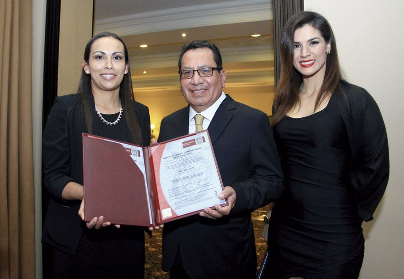Santo Domingo Contratistas es la primera empresa peruana en certificar su sistema de gestión con las versiones más recientes en ISO 9001 y 14001. Santo Domingo Contratistas es la primera empresa peruana en certificar su sistema de gestión con las versiones más recientes en ISO 9001 y 14001.