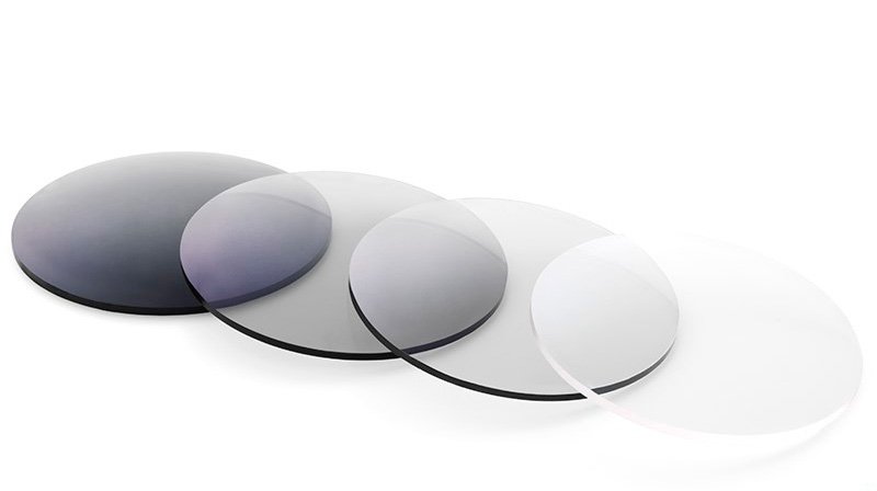  lentes de calidad similar a los utilizados en vehículos espaciales o en dispositivos de imágenes médicas