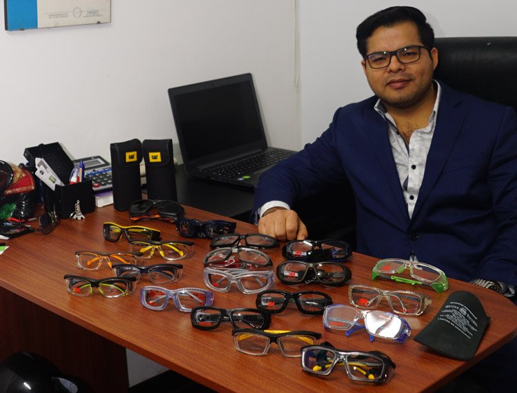 Lente de seguridad con prescripción deben tener certificados de garantía